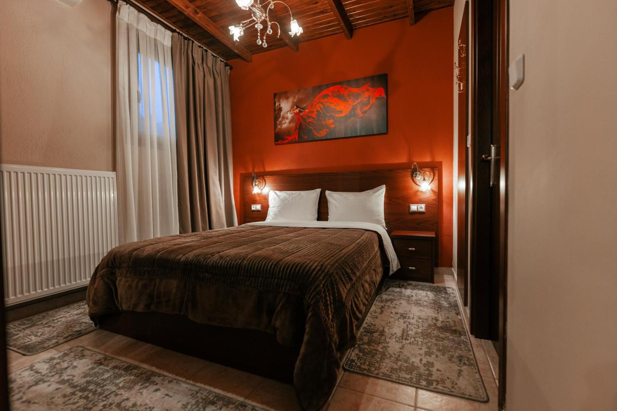 Lirtzis Villa *